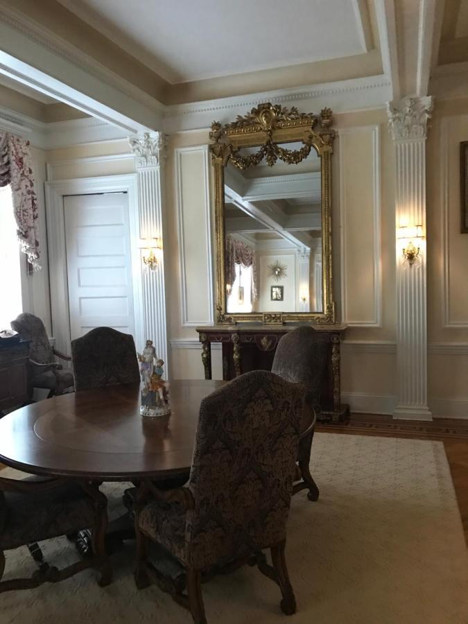 Burke Mansion Bed & Breakfast เมคอน ภายนอก รูปภาพ