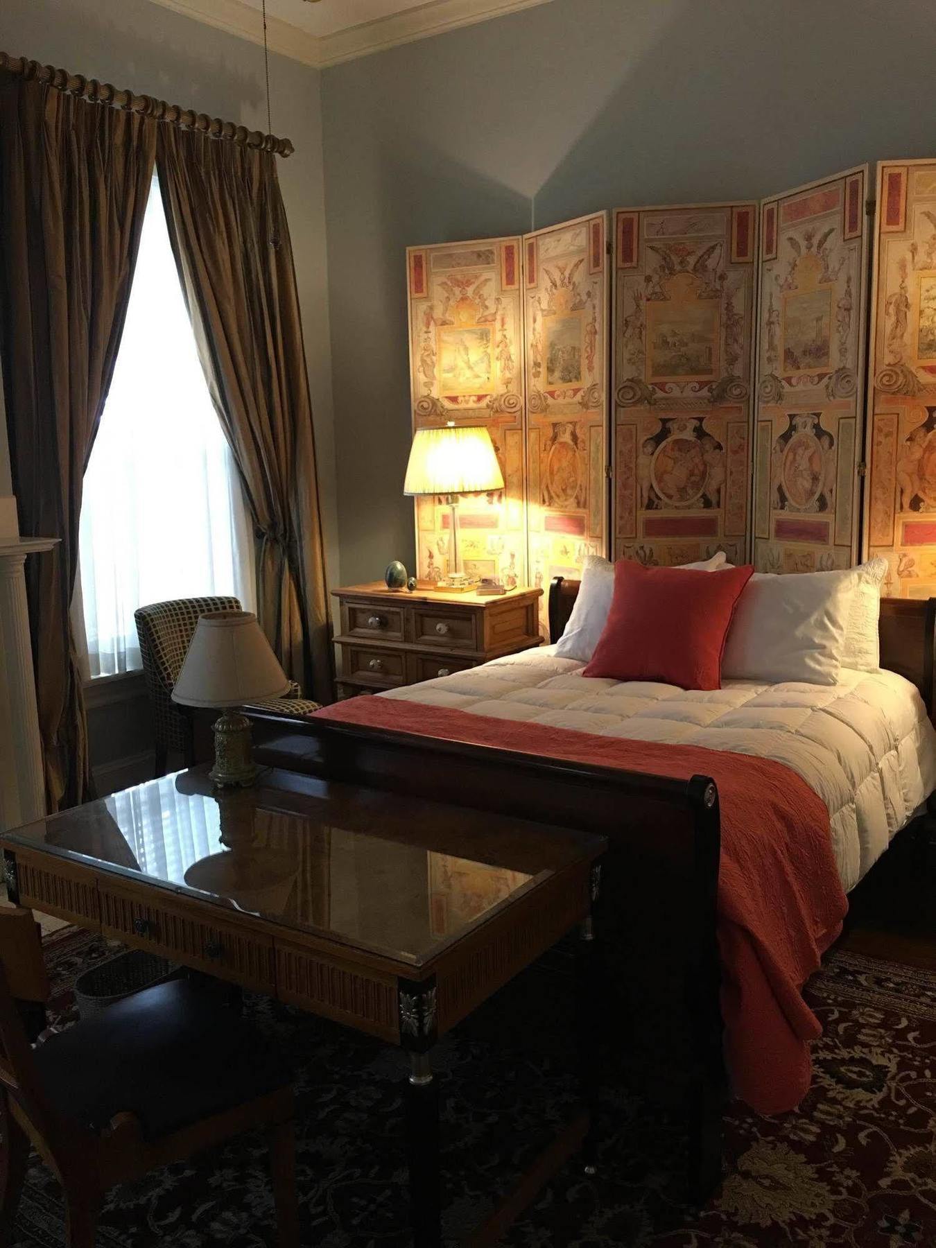 Burke Mansion Bed & Breakfast เมคอน ภายนอก รูปภาพ